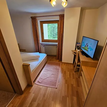 Garni Olympia Hotel