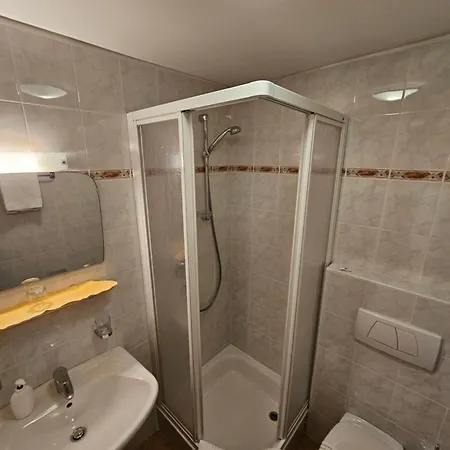 Garni Olympia 3*